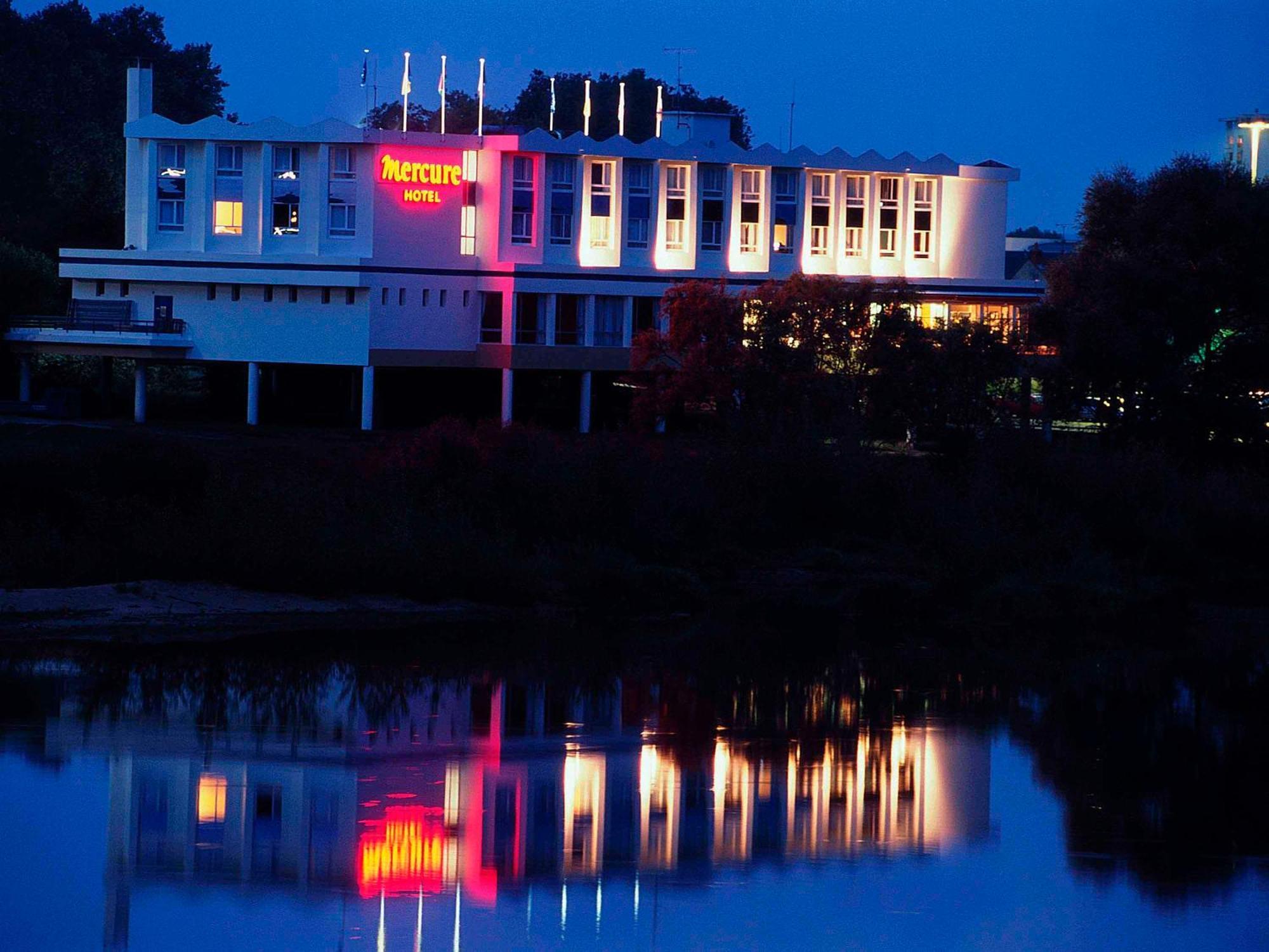 Mercure Nevers Pont De Loire Экстерьер фото